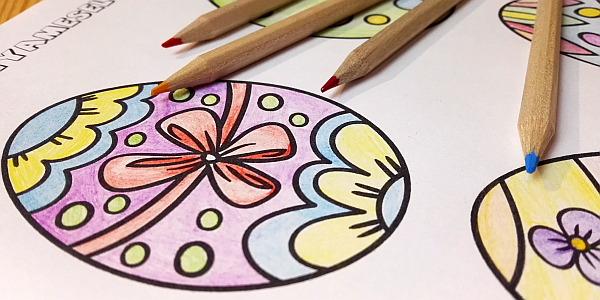 Húsvéti tojáskoszorú készítése gyerekekkel